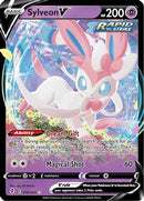 Sylveon V (074/203) [SWSH07 Evolving Skies] Holofoil - Ultra Rare